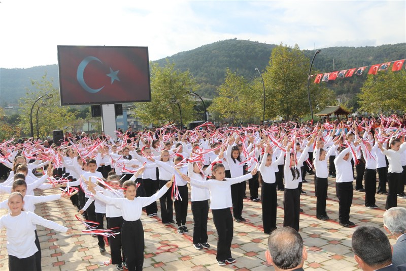 29 Ekim Cumhuriyet Bayramı'nın 103. Yıl Dönümü İlçemizde Coşkuyla Kutlandı