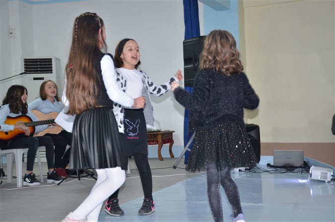 Taşova Gençlik Merkezi 'Ailem İle Öğreniyorum' Projesi Kapanış Gecesi