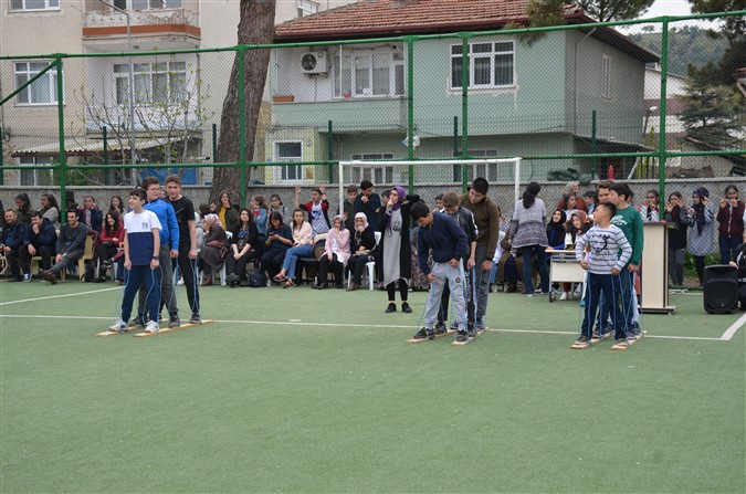 2. Geleneksel Atatürk Ortaokulu Çocuk Oyunları Şenliği