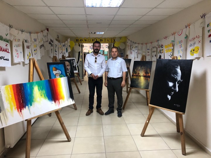 Atatürk ortaokulun'dan Yıl Sonu resim sergisi