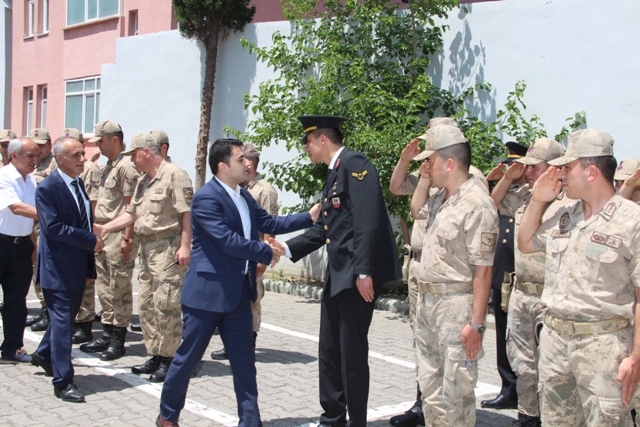 Taşova Kaymakamlığı ve Belediyesin de bayramlaşma töreni düzenlendi.
