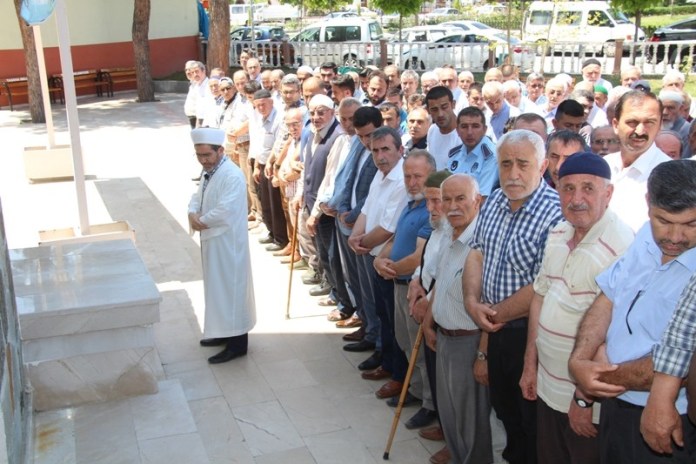 Taşova'da Mursi için Gıyabı Cenaze Namazı