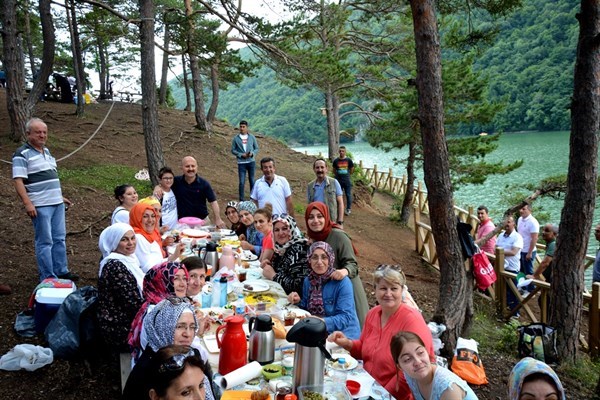 Amasya Orman Bölge Müdürlüğü Boraboy'da Doğa Yürüyüşü Düzenledi