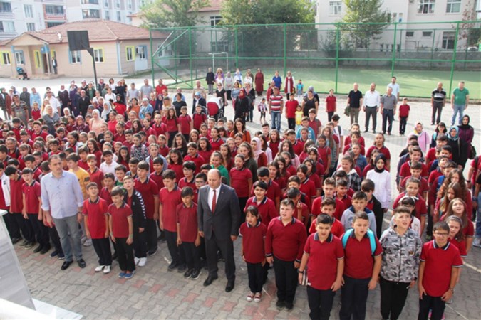 Taşova'da 4 Bin 300 Öğrenci İçin İlk Zil Çaldı