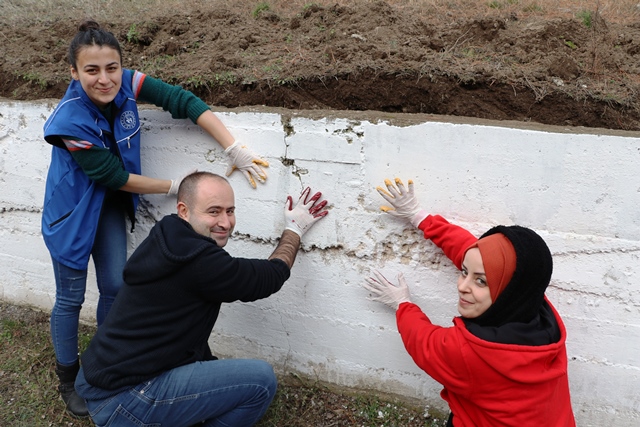 Gençlik Merkezi Gönüllü Gençleri Duvar Boyama Etkinliği Gerçekleştirdi