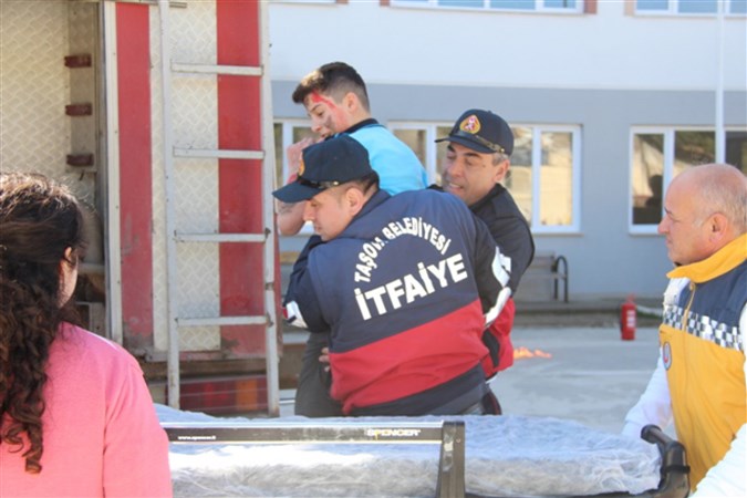 Taşova'da Sivil Savunma Haftası Etkinliği
