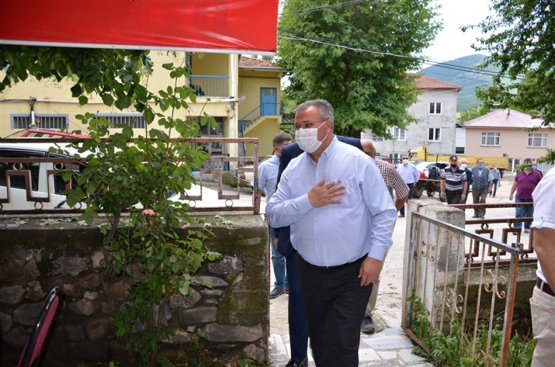 CHP Amasya Milletvekili Tuncer, Destek Köyünde Doludan Zarar Gören Köylüleri Ziyaret Etti