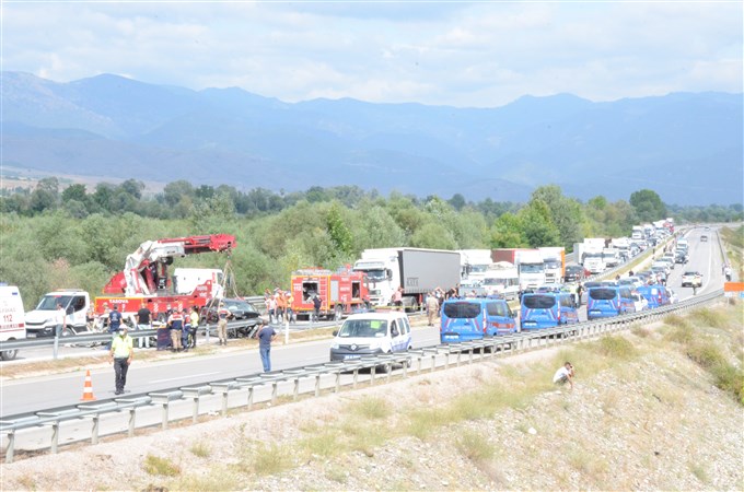 Taşova Erbaa  Yolunda Aşırı Hız: Kazada 2 Ölü 5 Yaralı