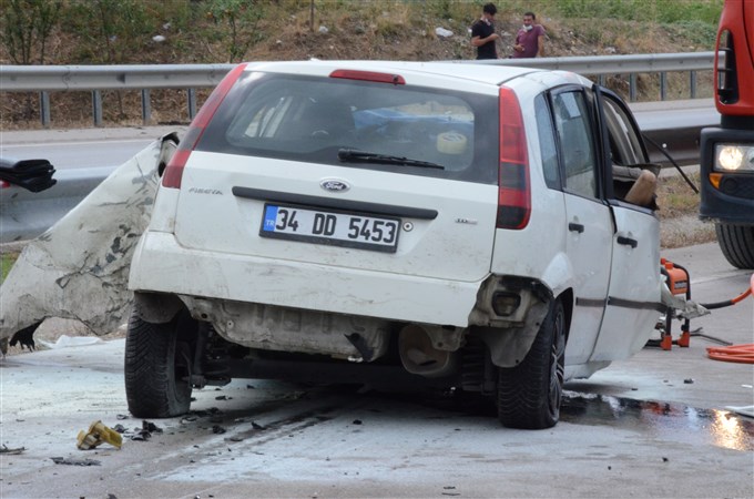 Taşova Erbaa  Yolunda Aşırı Hız: Kazada 2 Ölü 5 Yaralı
