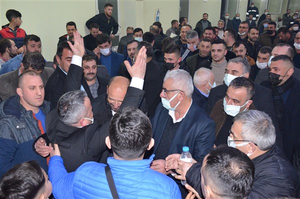Taşova Esnaf ve Sanatkarlar Odası Başkanı Mahmut Temiz Oldu