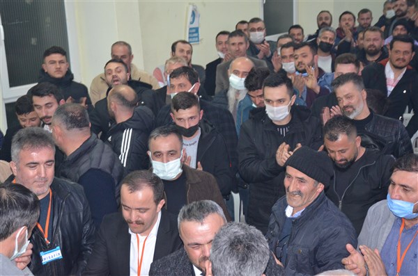 Taşova Esnaf ve Sanatkarlar Odası Başkanı Mahmut Temiz Oldu