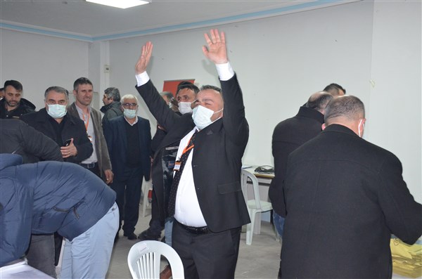 Taşova Esnaf ve Sanatkarlar Odası Başkanı Mahmut Temiz Oldu