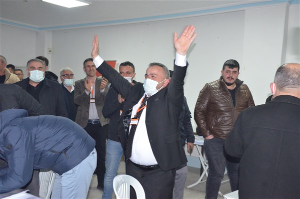 Taşova Esnaf ve Sanatkarlar Odası Başkanı Mahmut Temiz Oldu
