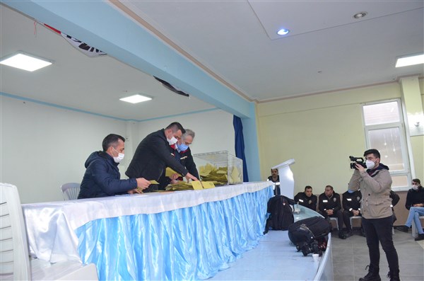 Taşova Esnaf ve Sanatkarlar Odası Başkanı Mahmut Temiz Oldu