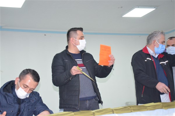 Taşova Esnaf ve Sanatkarlar Odası Başkanı Mahmut Temiz Oldu