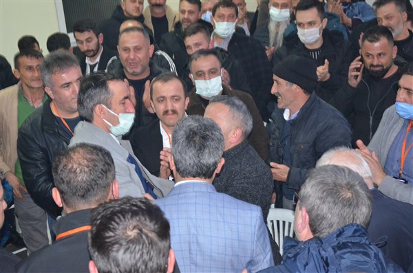 Taşova Esnaf ve Sanatkarlar Odası Başkanı Mahmut Temiz Oldu