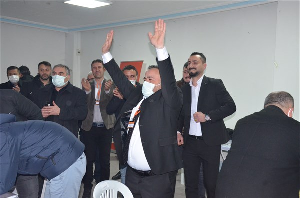 Taşova Esnaf ve Sanatkarlar Odası Başkanı Mahmut Temiz Oldu