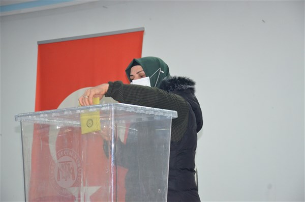 Taşova Esnaf ve Sanatkarlar Odası Başkanı Mahmut Temiz Oldu