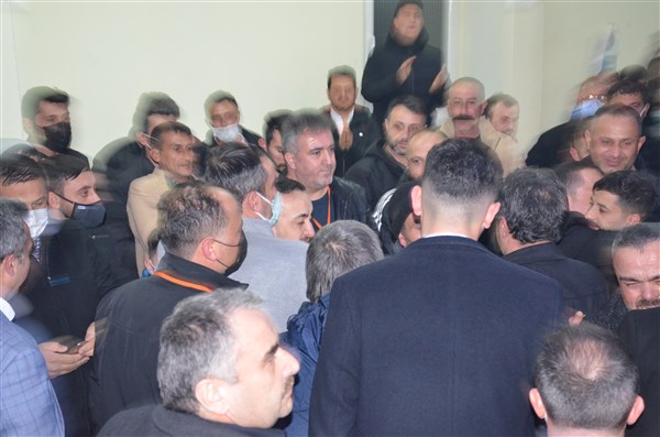 Taşova Esnaf ve Sanatkarlar Odası Başkanı Mahmut Temiz Oldu