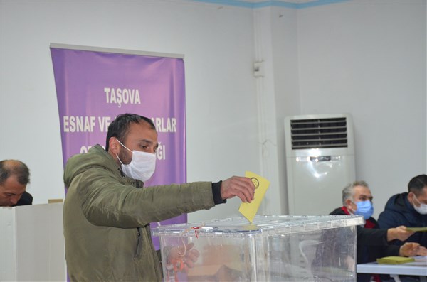 Taşova Esnaf ve Sanatkarlar Odası Başkanı Mahmut Temiz Oldu