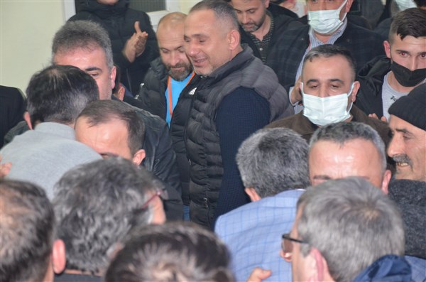 Taşova Esnaf ve Sanatkarlar Odası Başkanı Mahmut Temiz Oldu