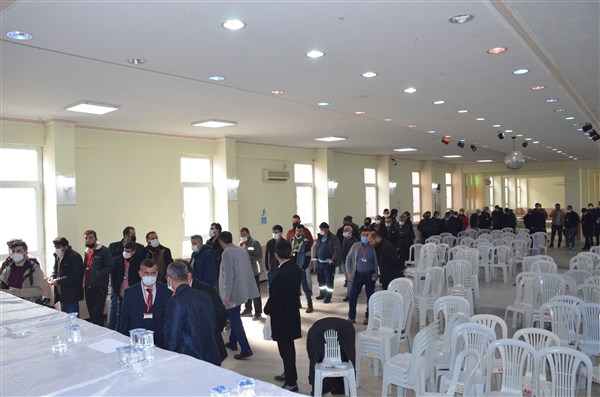 Taşova Esnaf ve Sanatkarlar Odası Başkanı Mahmut Temiz Oldu