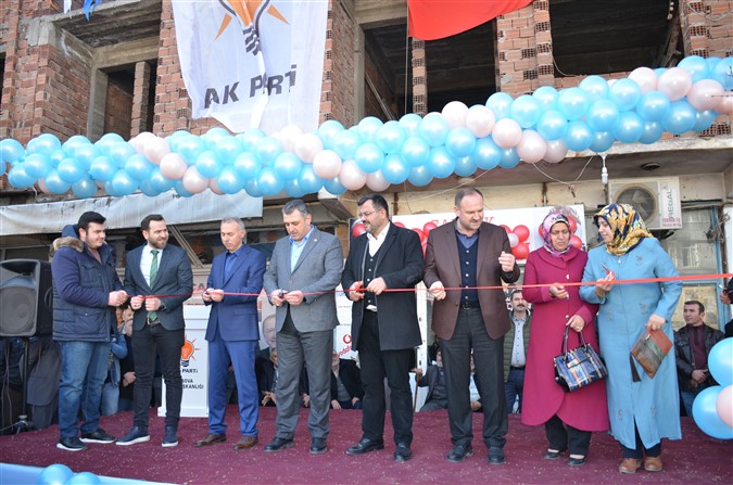 AK Parti Seçim Bürosu Törenle Açıldı