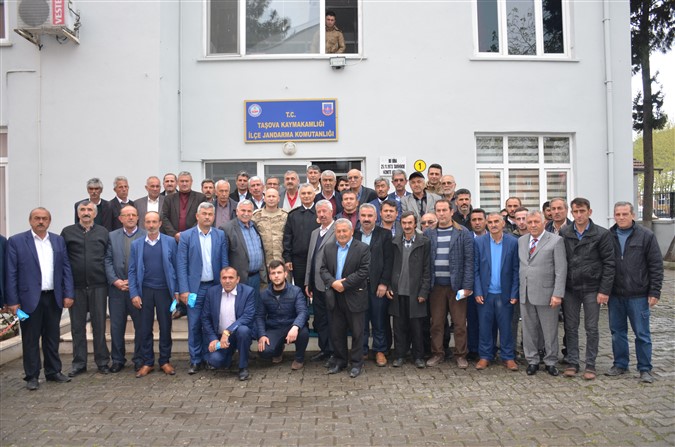 Amasya İl Jandarma Komutanı Yıldız Muhtarlarla Bir Araya Geldi