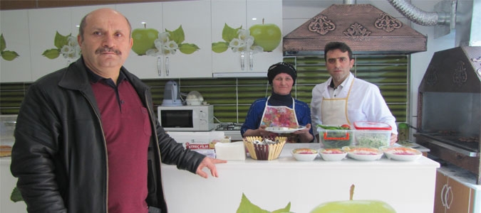 Cafe Yeşil Elma Hizmete Girdi