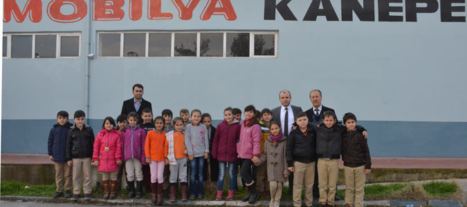         Cumhuriyet Okulundan Özgür Mobilya Fabrikasına Ziyaret