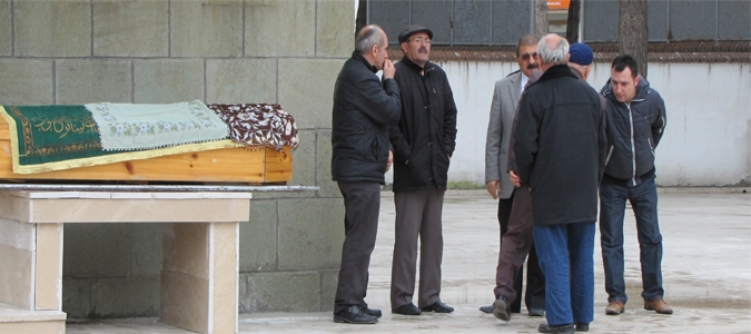 Feride Yüksel Hayatını Kaybetti