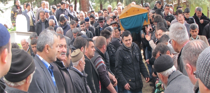 Gülay Gedizli Hayatını Kaybetti