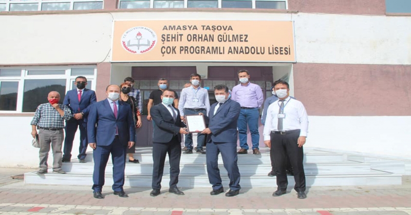 Taşova'daki Liseye 'Okulumuz Temiz' Sertifikası