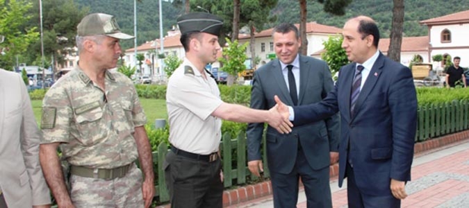 VALİ ÇOMAKTEKİN VEDA ETTİ